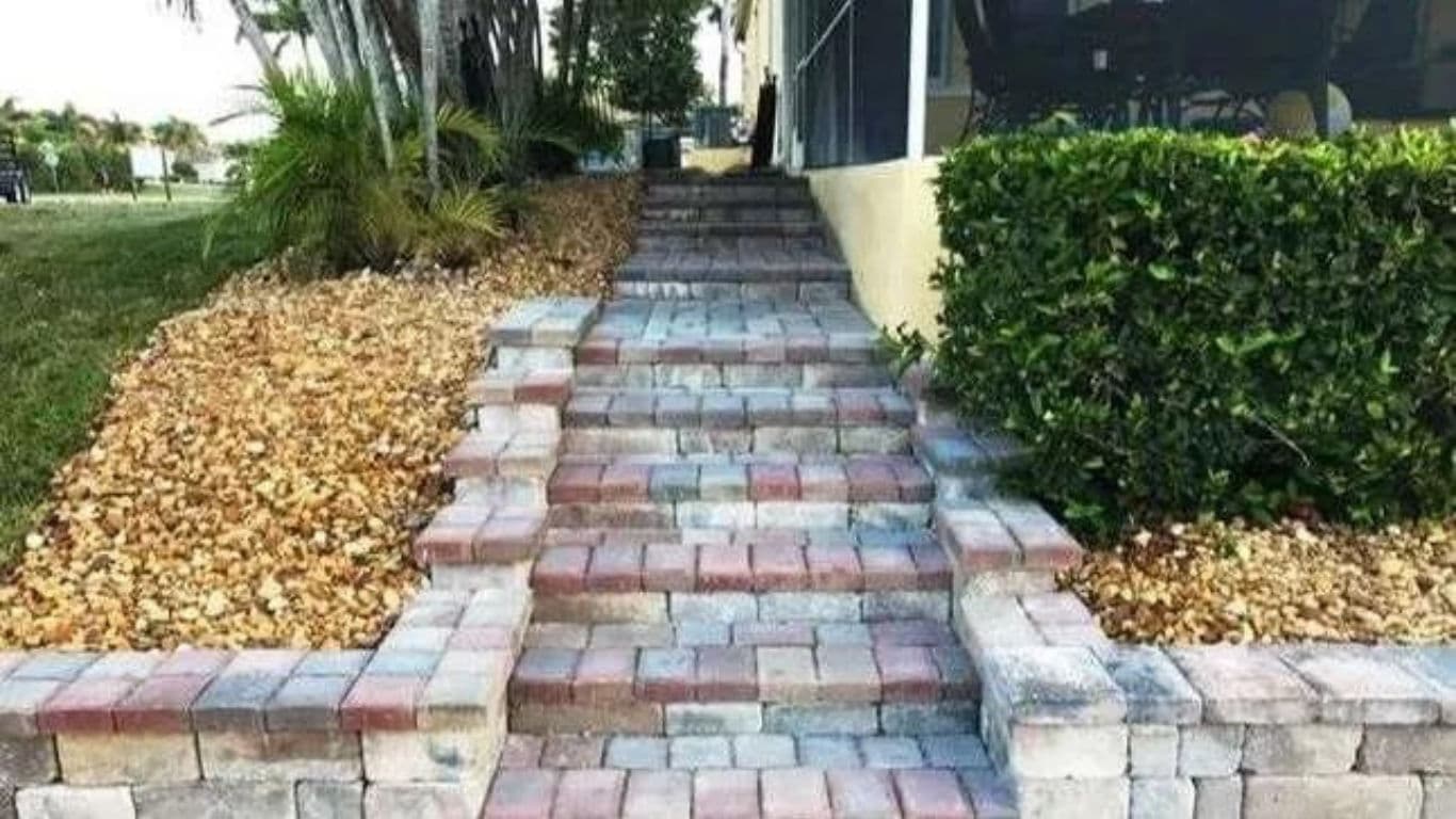 Blog post How to Design Outdoor Steps & Walkways image