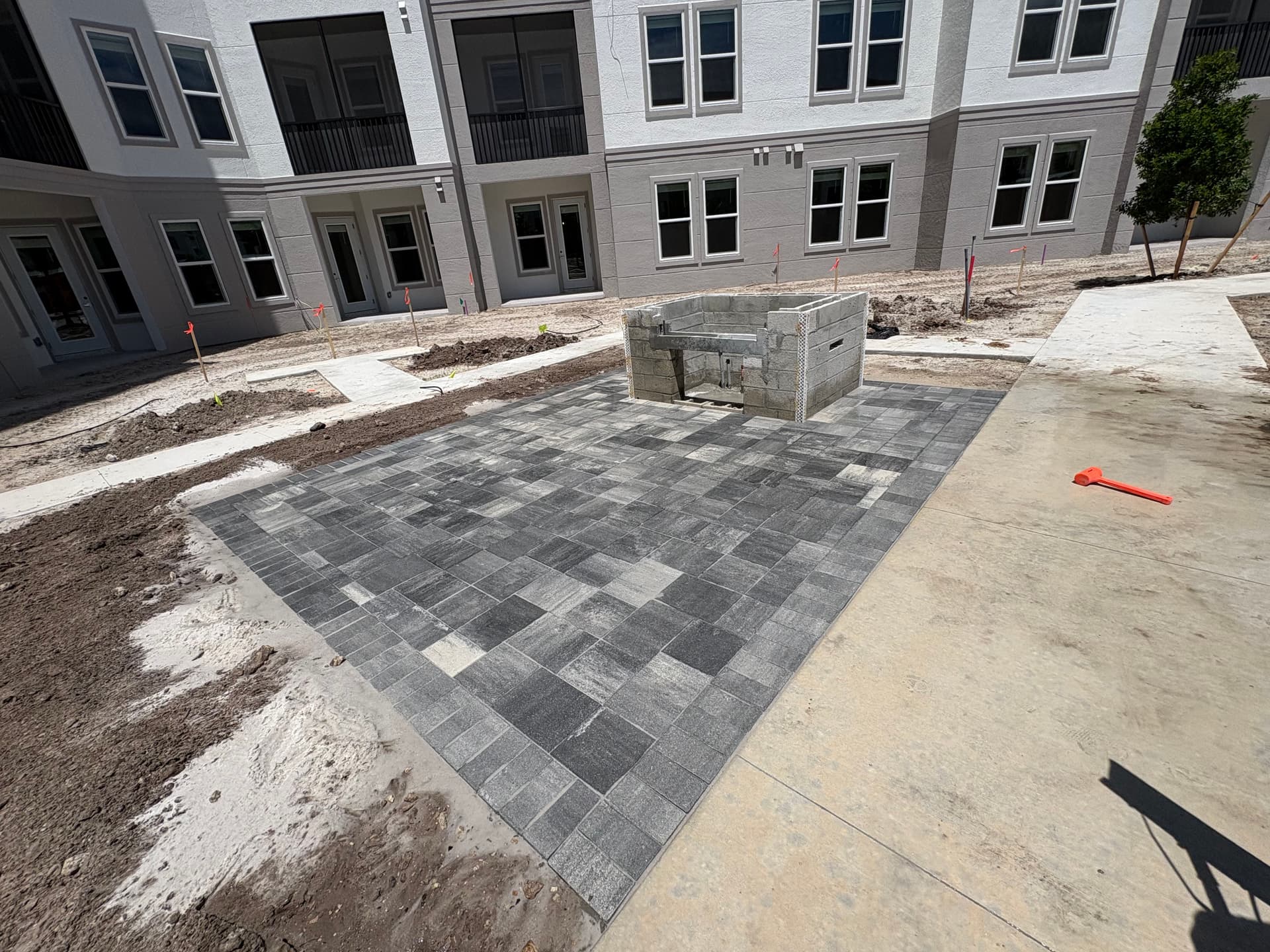 Gallery photos for Grill Patio Paver Install for a Naples Contractor: Image #2